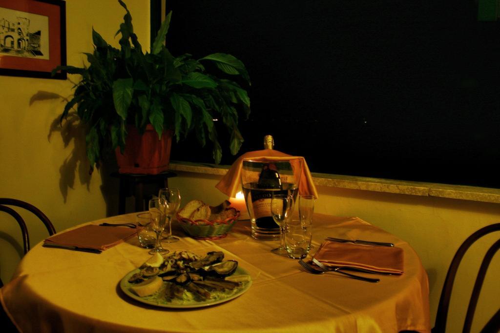 Albergo Delle Rose Pozzuoli Zewnętrze zdjęcie