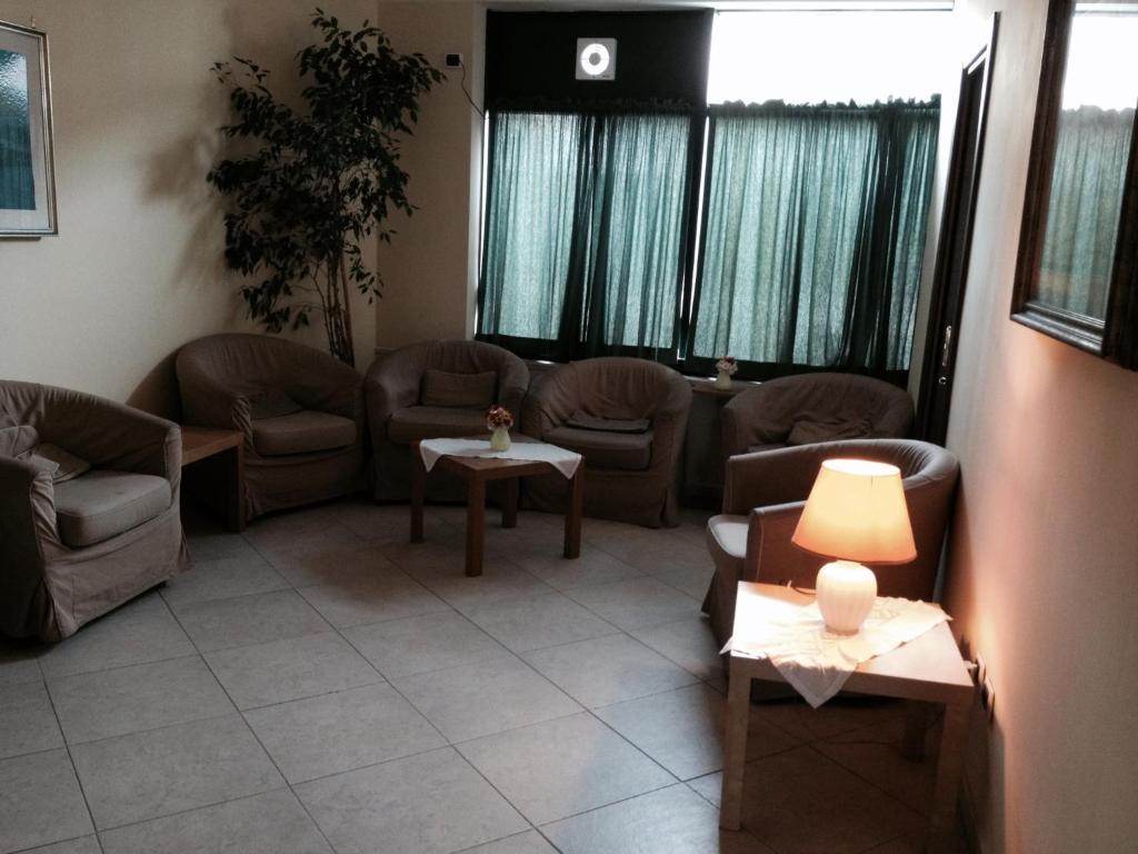 Albergo Delle Rose Pozzuoli Zewnętrze zdjęcie